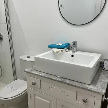 Cornelia's 1b Primera Linea De Playa Appartement *